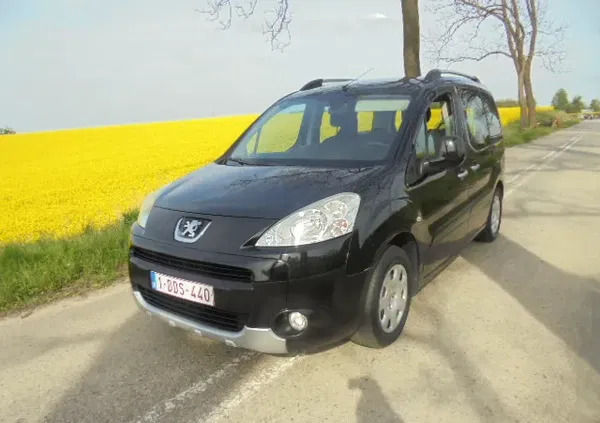 samochody osobowe Peugeot Partner cena 15800 przebieg: 235700, rok produkcji 2010 z Sieradz